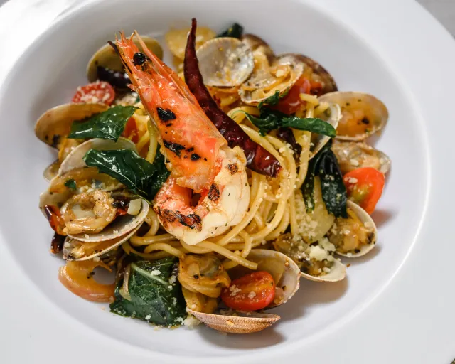 Indy Style Spicy Spaghetti with Herb and Drunken Sauce
